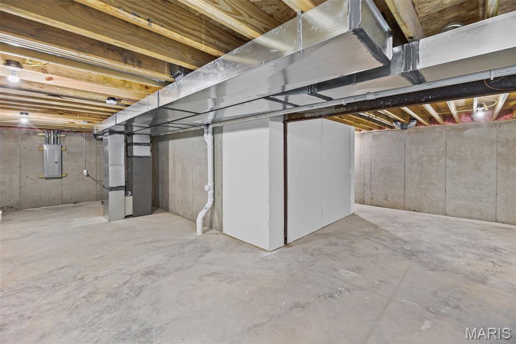 208 Bunkum Woods Drive Property Photo 37