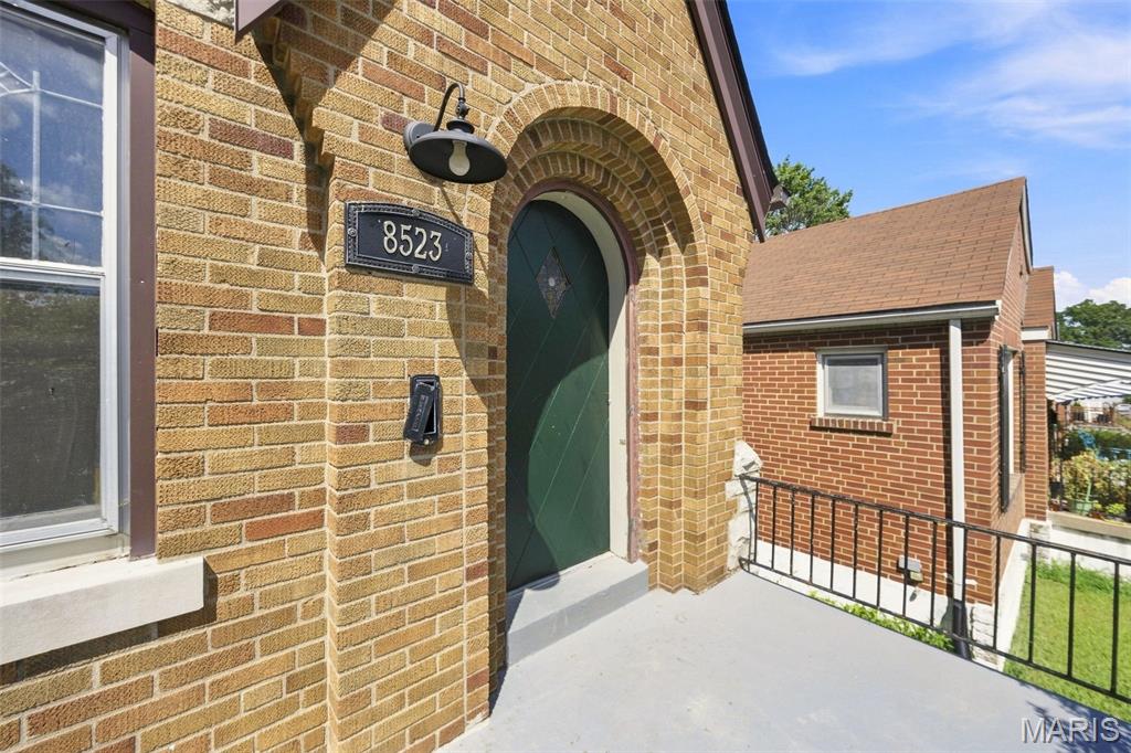8523 Philo Avenue Property Photo 1