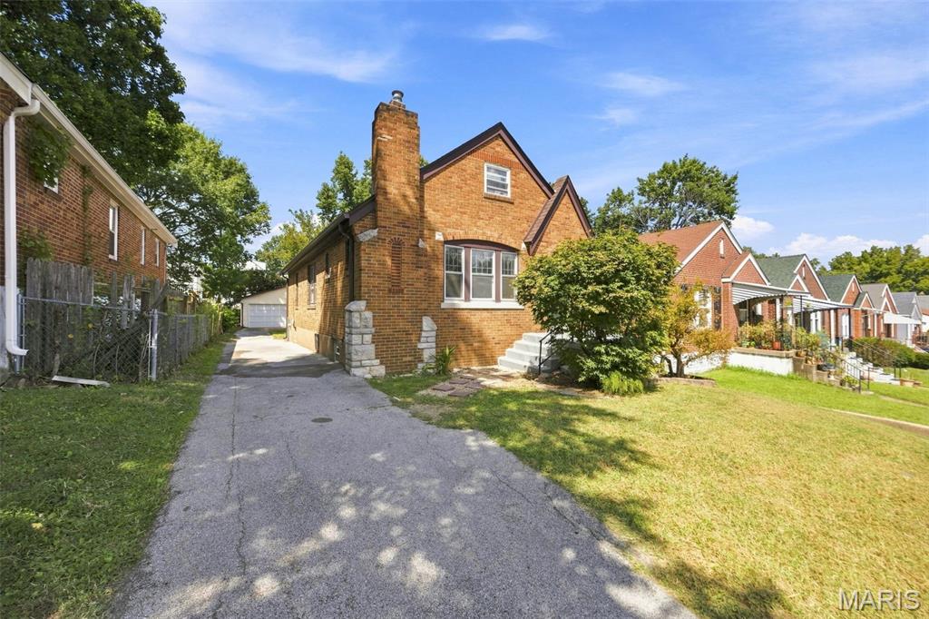 8523 Philo Avenue Property Photo 3