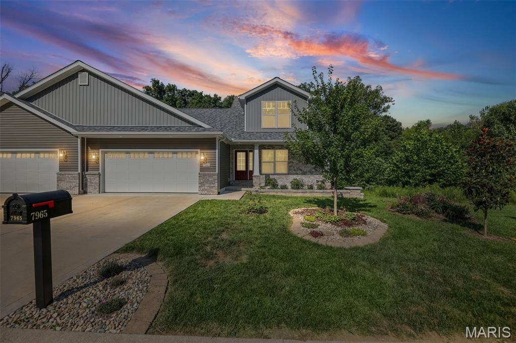 7965 Shadow Creek Drive Property Photo 1