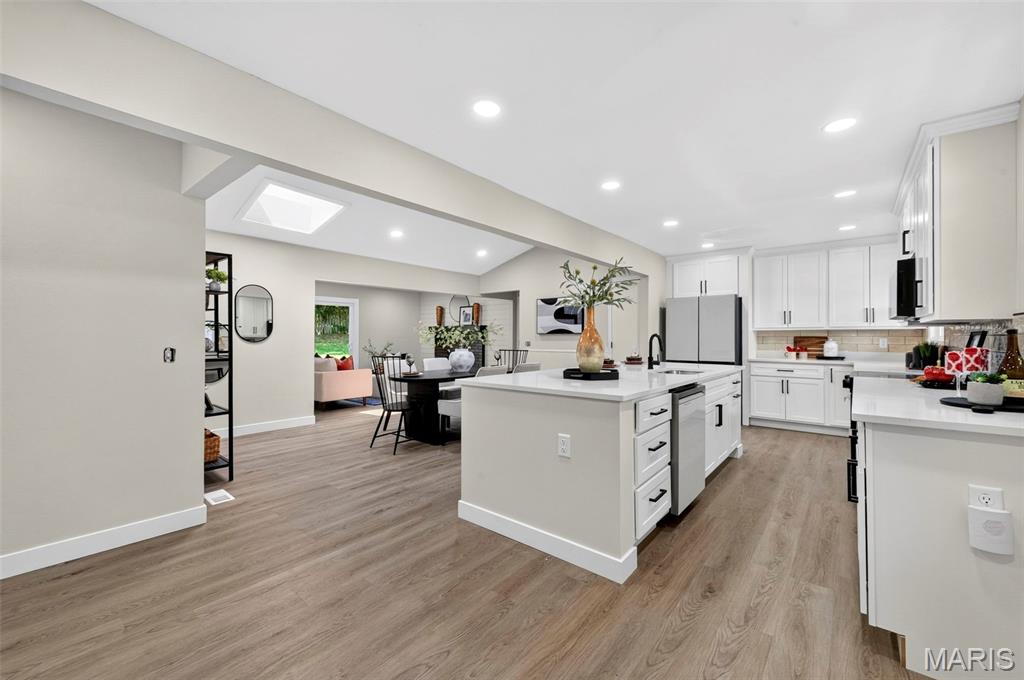 12313 Tempo Drive Property Photo 6