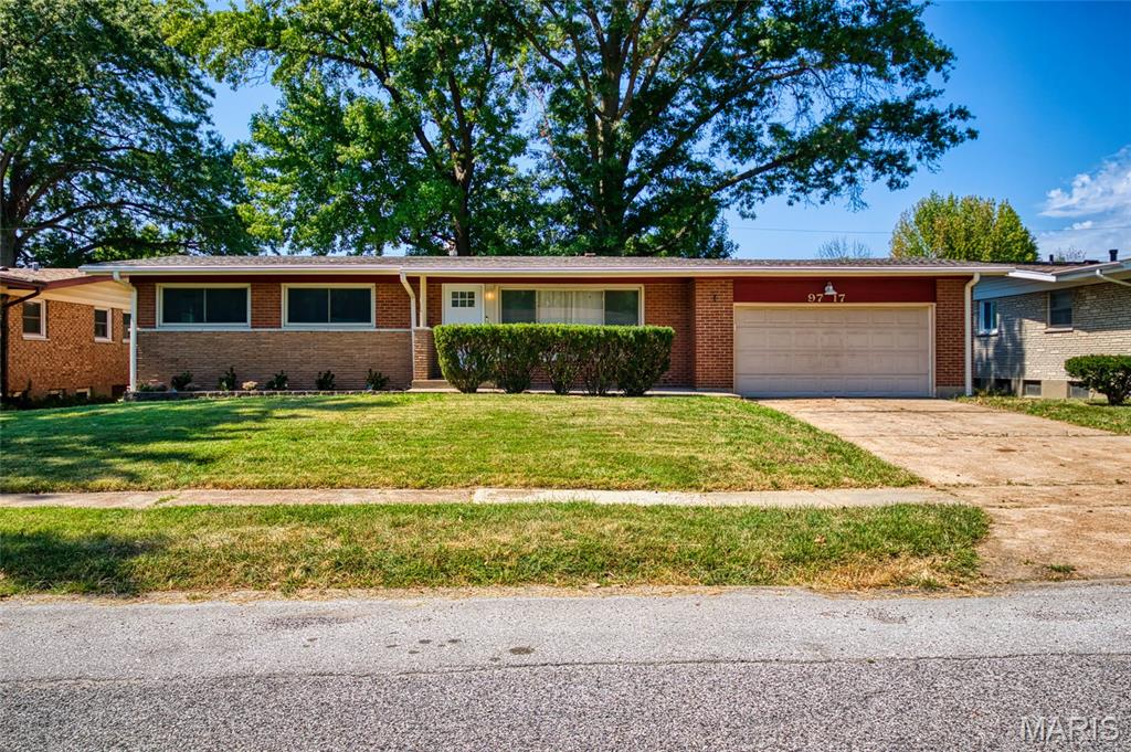 9717 Perch Drive Property Photo 1