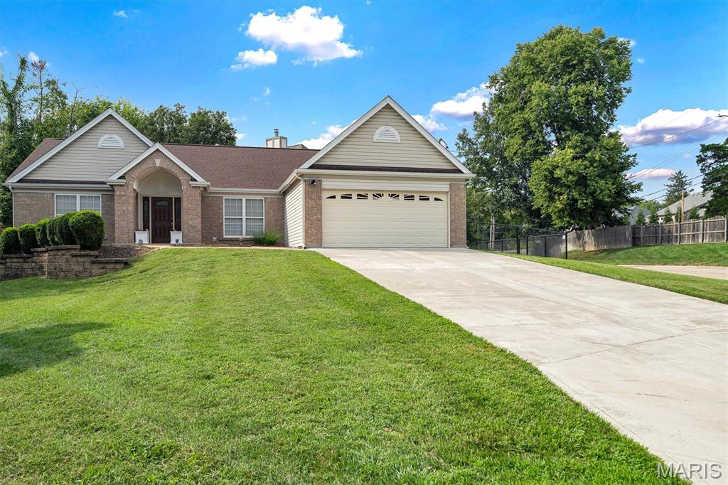 12115 Leebur Drive Property Photo 2