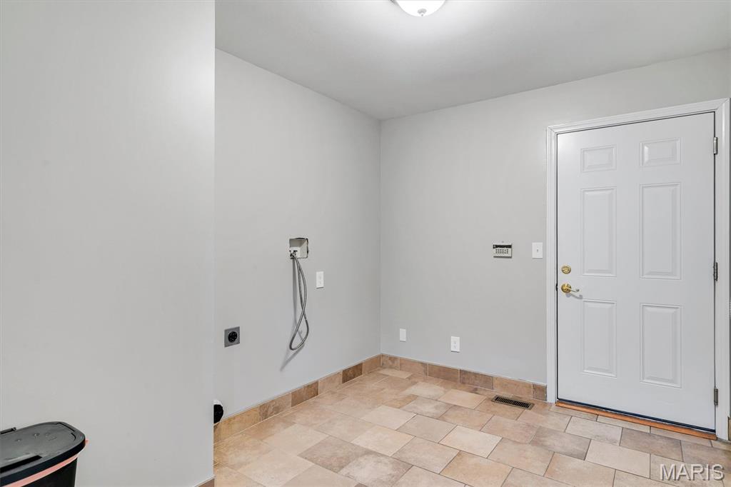 12115 Leebur Drive Property Photo 34