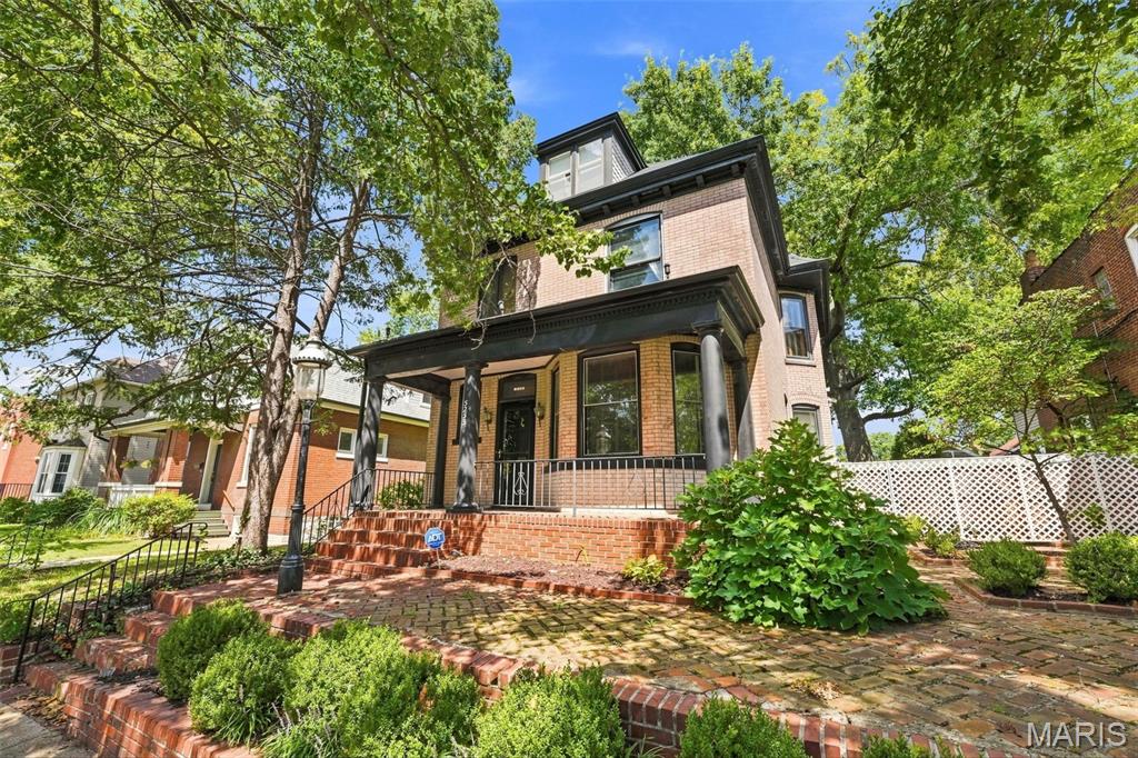 5253 Devonshire Avenue Property Photo 2