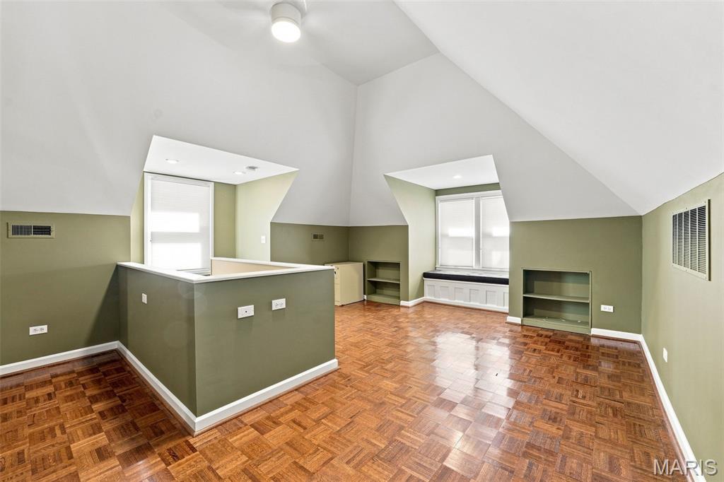 5253 Devonshire Avenue Property Photo 27