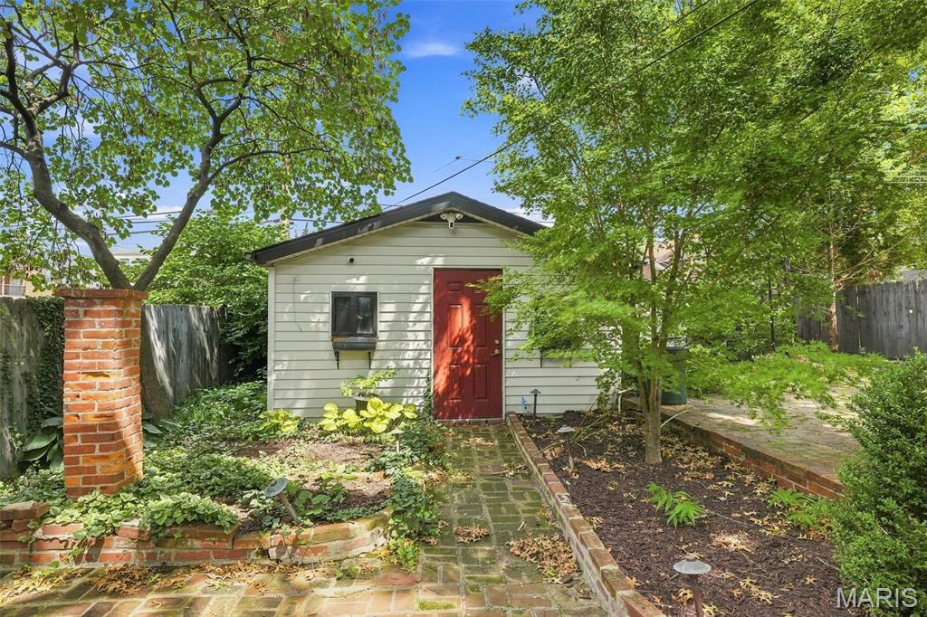 5253 Devonshire Avenue Property Photo 40