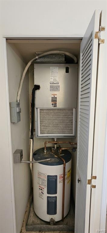 3961 Grand National Drive Property Photo 19