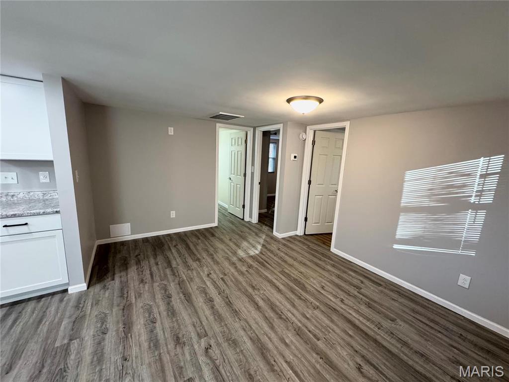 104 E Adams Street Property Photo 2