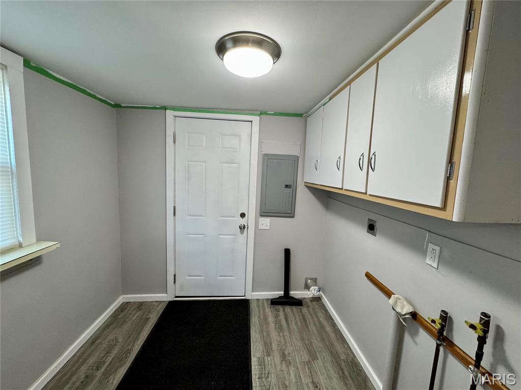 104 E Adams Street Property Photo 8