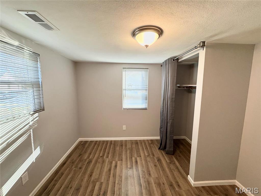 104 E Adams Street Property Photo 18