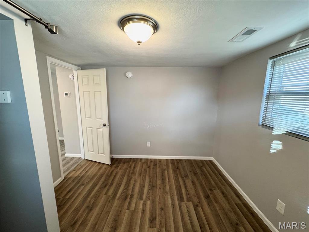 104 E Adams Street Property Photo 20