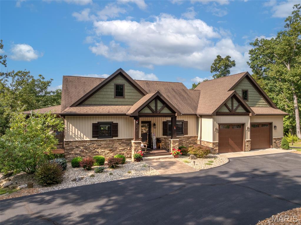 2530 Alpine Trails Drive Property Photo 1