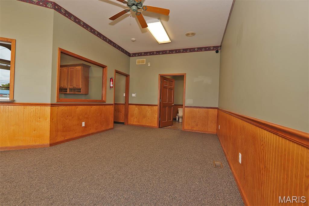 819 E Main Street Property Photo 26