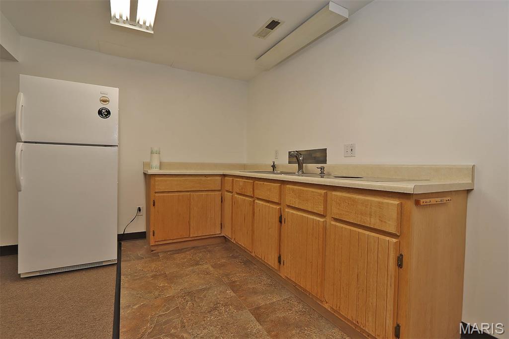 819 E Main Street Property Photo 42