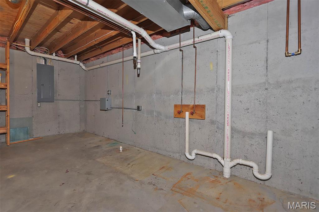 819 E Main Street Property Photo 48