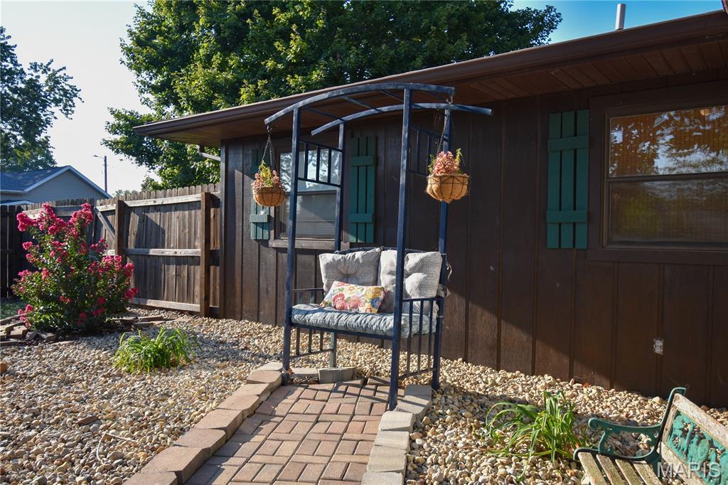 310 W Mill Street Property Photo 32