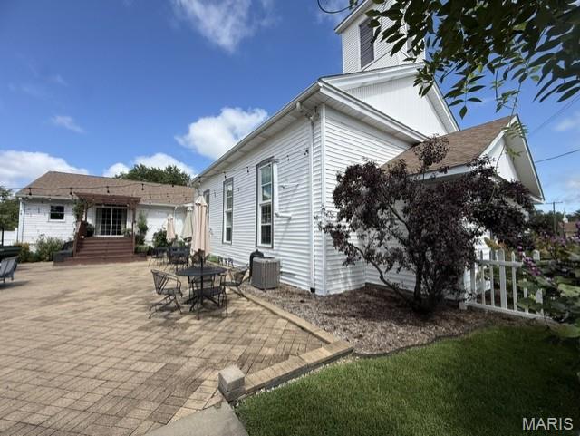 211 2nd Street Property Photo 1