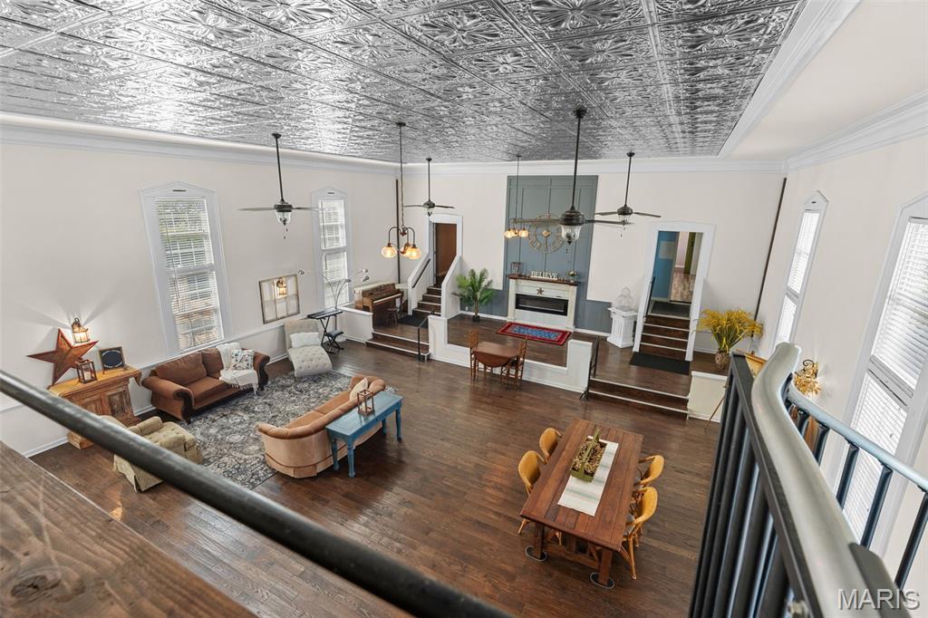 211 2nd Street Property Photo 18