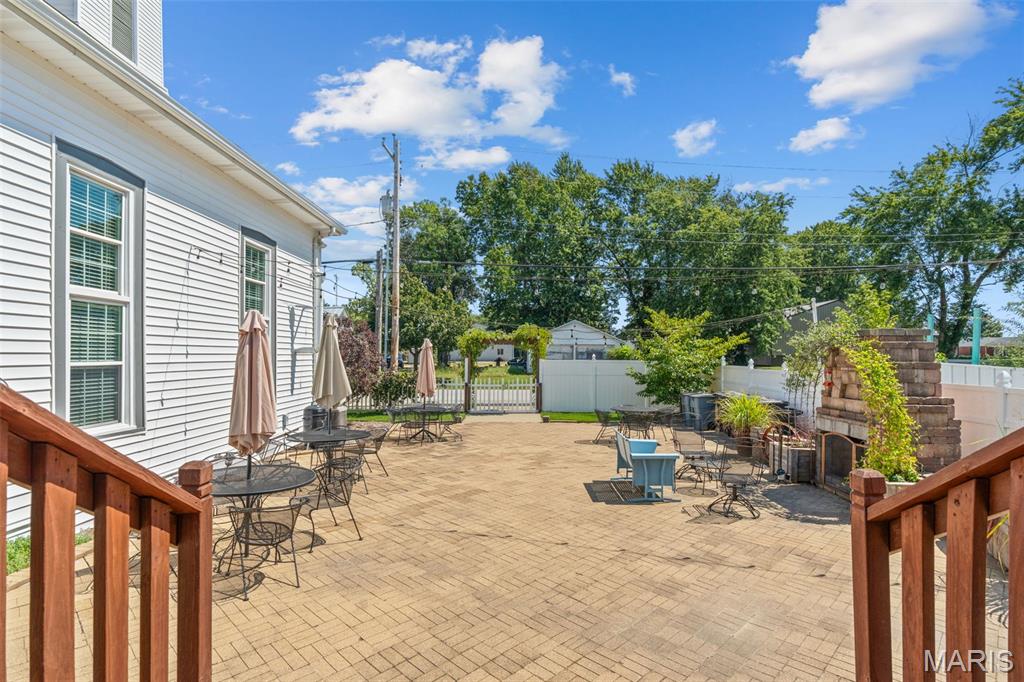 211 2nd Street Property Photo 48