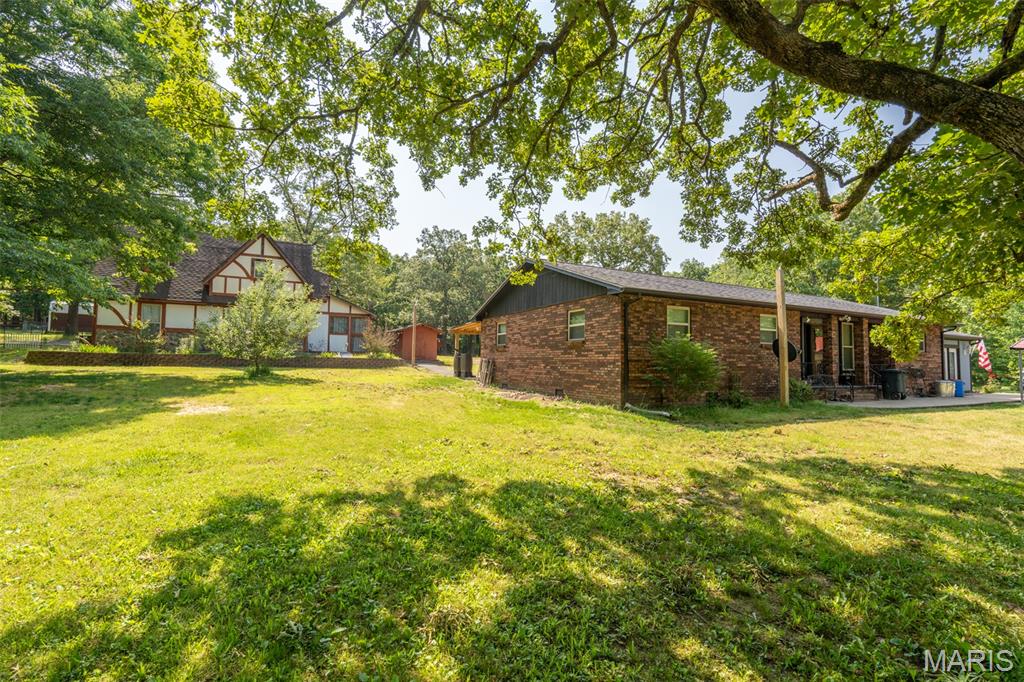 2426 County Road 462 Property Photo 1
