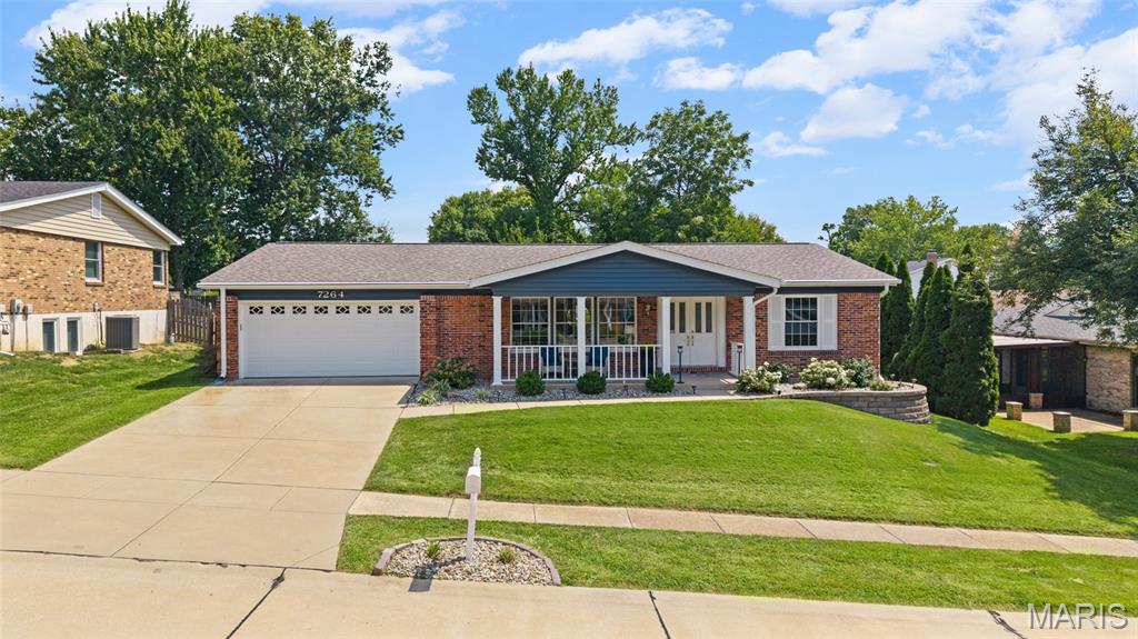 7264 Orchid Meadow Court Property Photo 1
