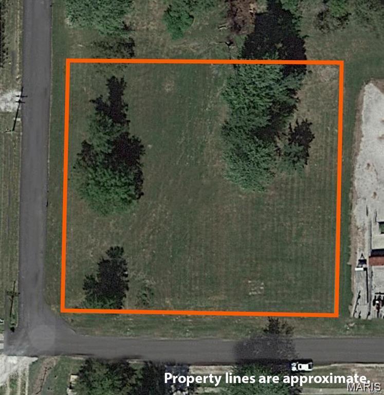 0 S Maple Property Photo 1