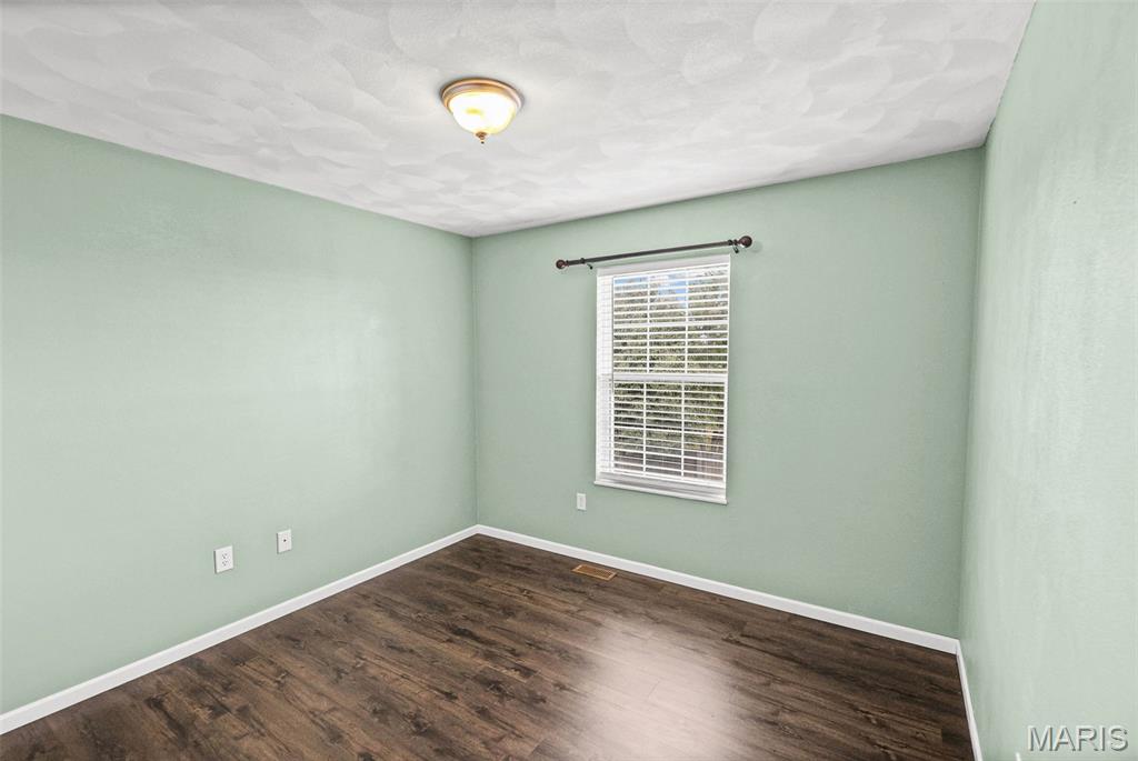 2401 Coniferous Drive Property Photo 21