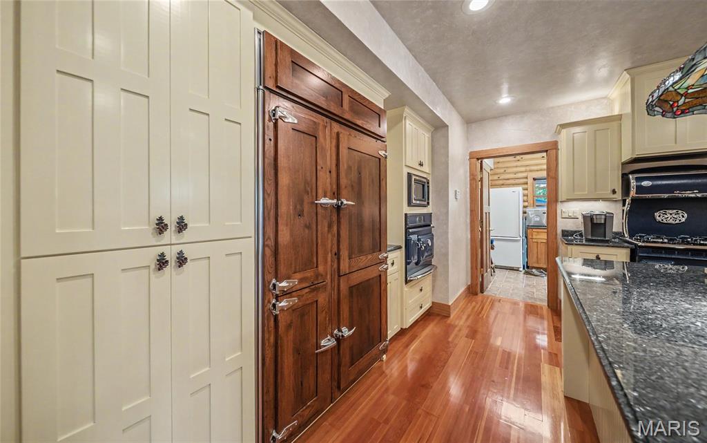 10000 Skylark Lane Property Photo 20