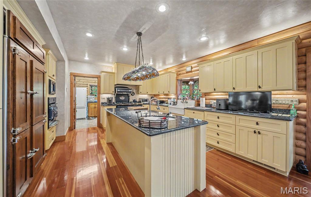 10000 Skylark Lane Property Photo 22