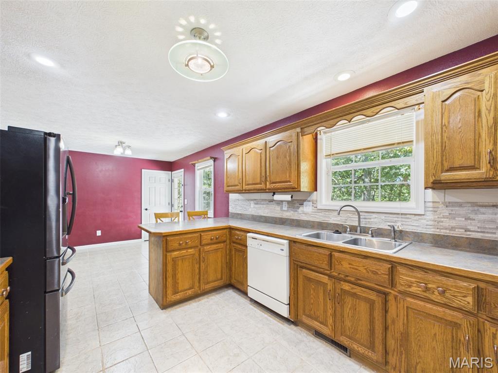 15455 Top Drive Property Photo 9