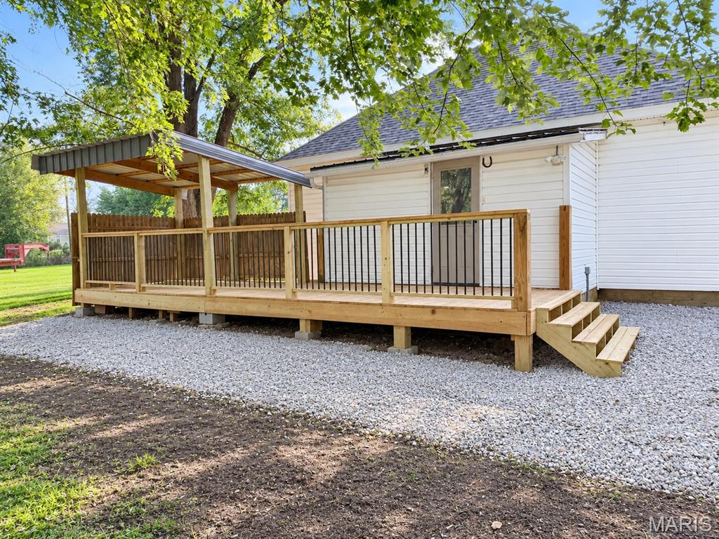 306 Southwest St Property Photo 5