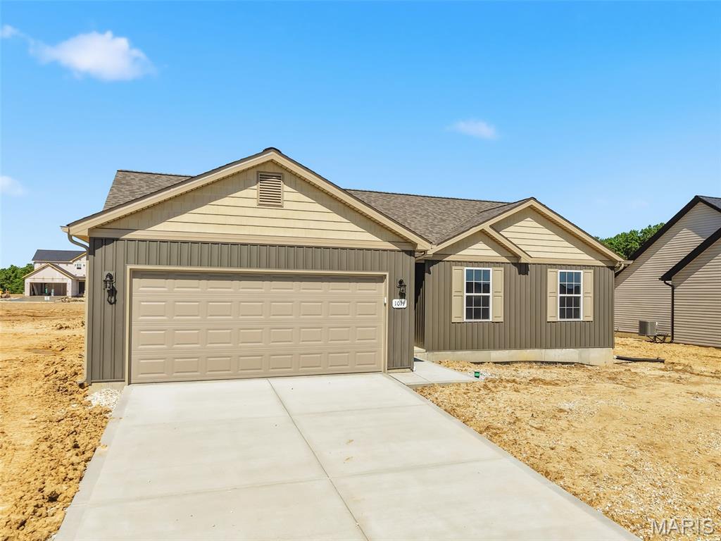 1011 Samwise Street Property Photo 6