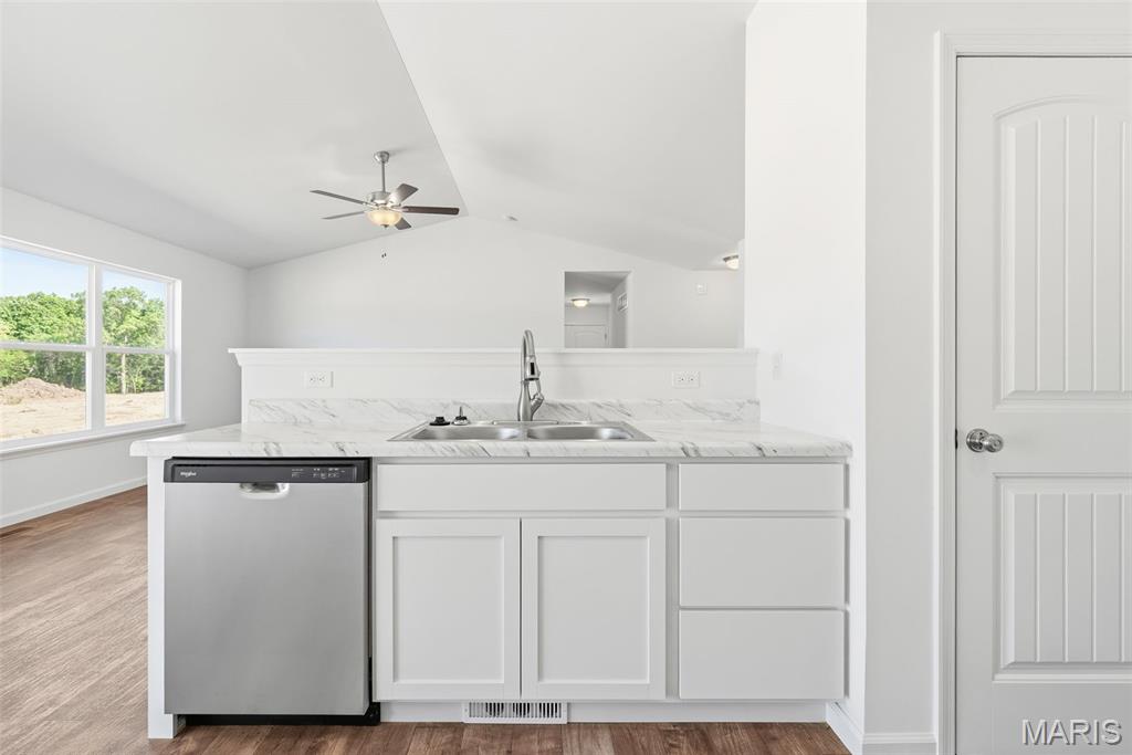 1011 Samwise Street Property Photo 25