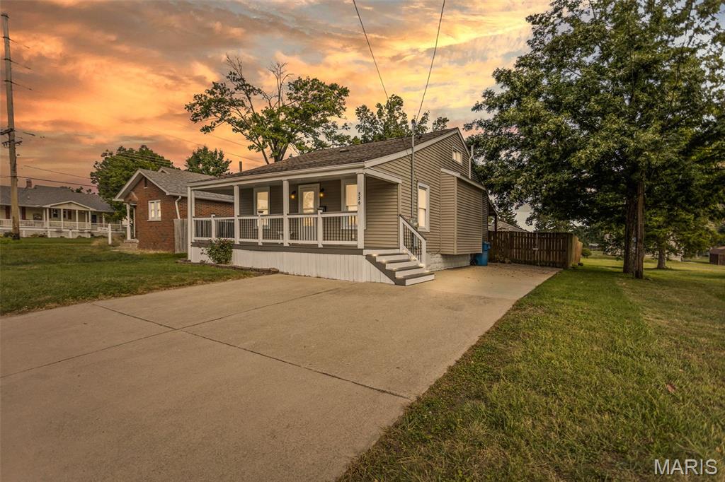 536 W Corbin Street Property Photo 3