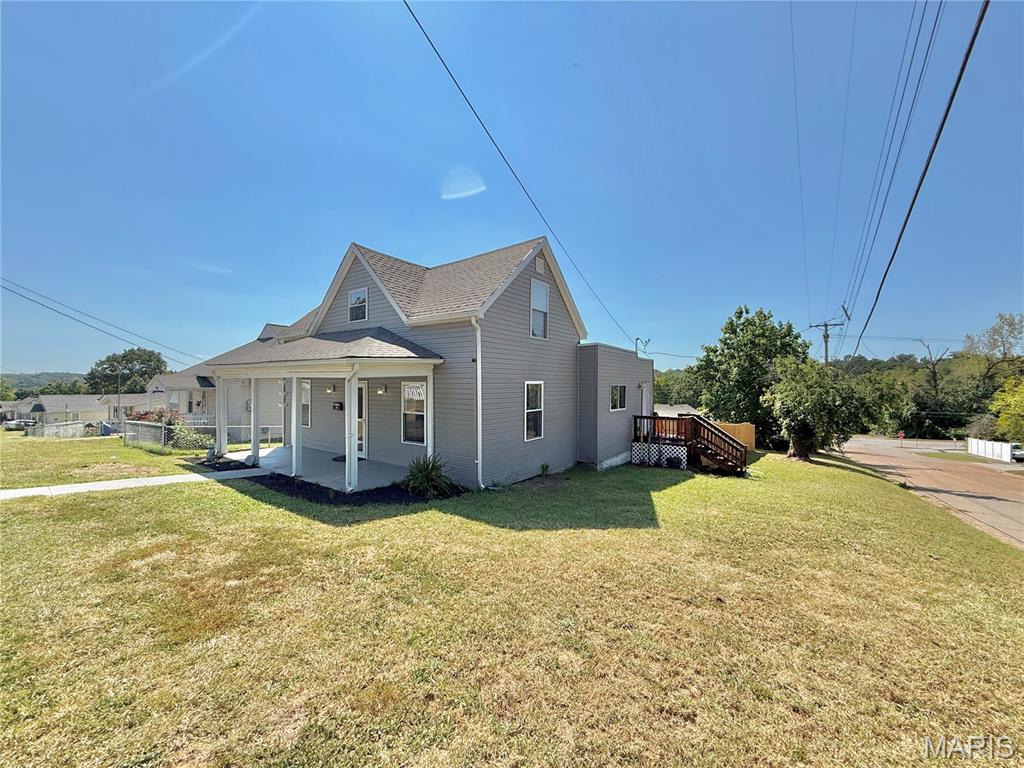 819 Stewart Street Property Photo 4