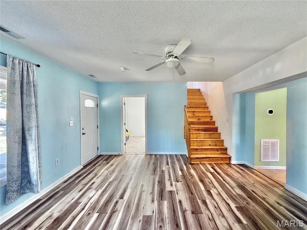 819 Stewart Street Property Photo 7