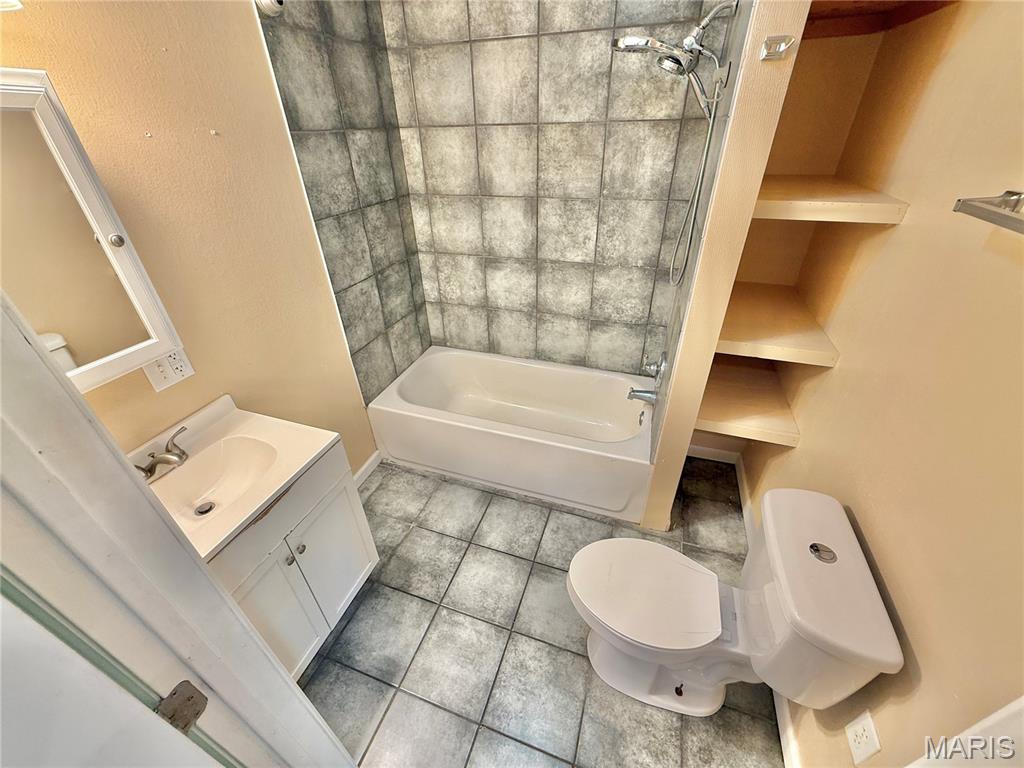 819 Stewart Street Property Photo 14