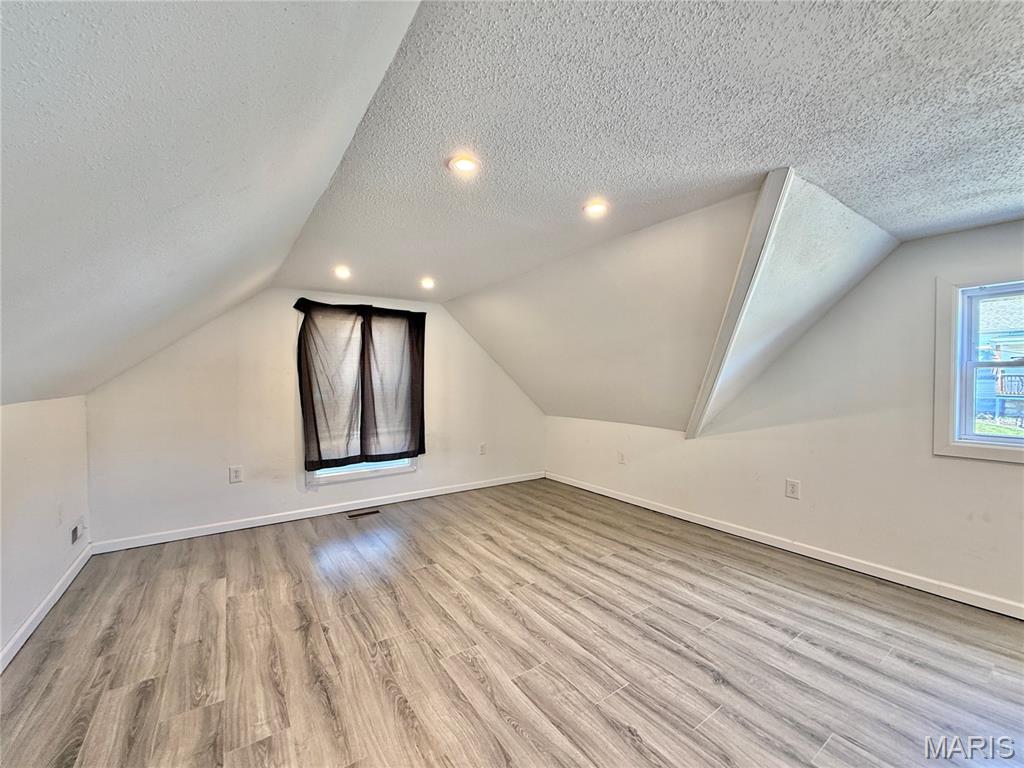 819 Stewart Street Property Photo 27