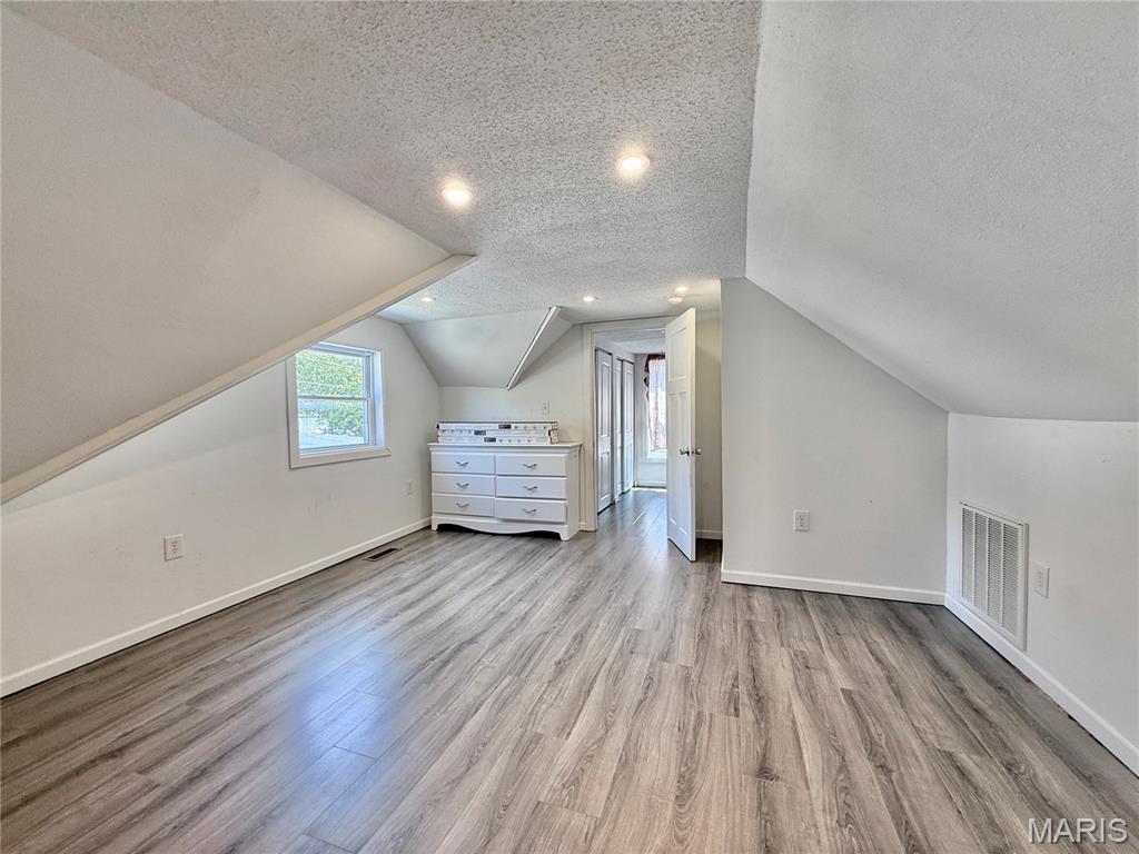 819 Stewart Street Property Photo 28