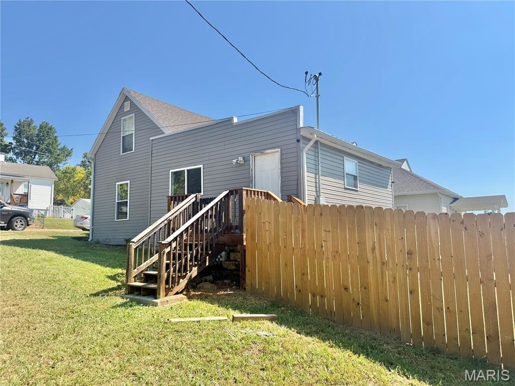 819 Stewart Street Property Photo 31