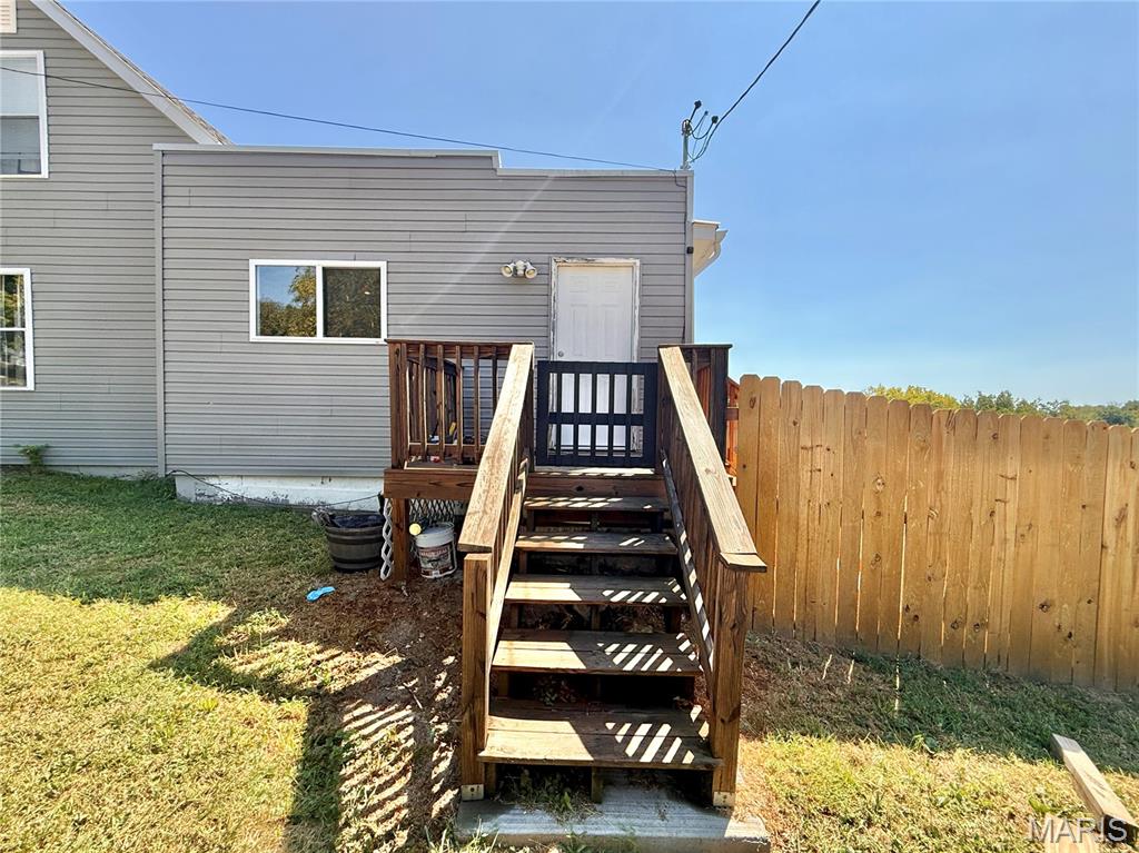 819 Stewart Street Property Photo 32