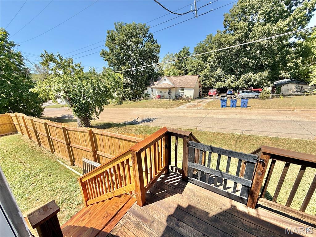 819 Stewart Street Property Photo 33