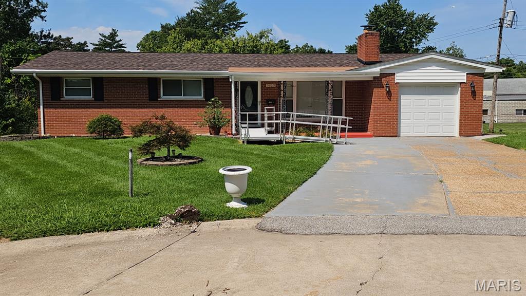 2625 Terri Lee Court Property Photo 1