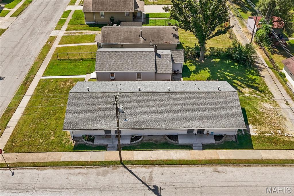 1051 Washington Avenue Property Photo 8