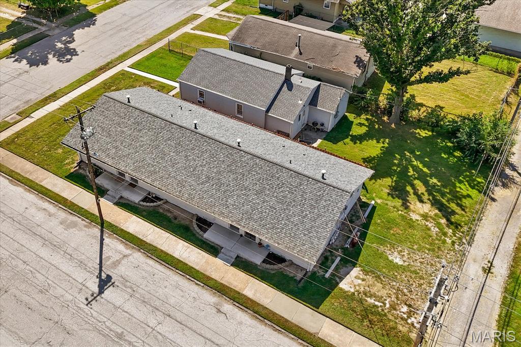 1051 Washington Avenue Property Photo 9