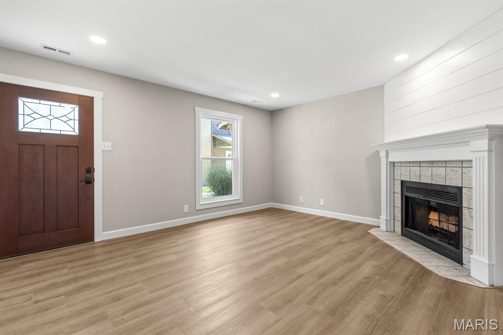 39 Park Charles Boulevard D Property Photo 4
