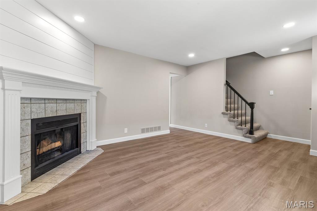 39 Park Charles Boulevard D Property Photo 6