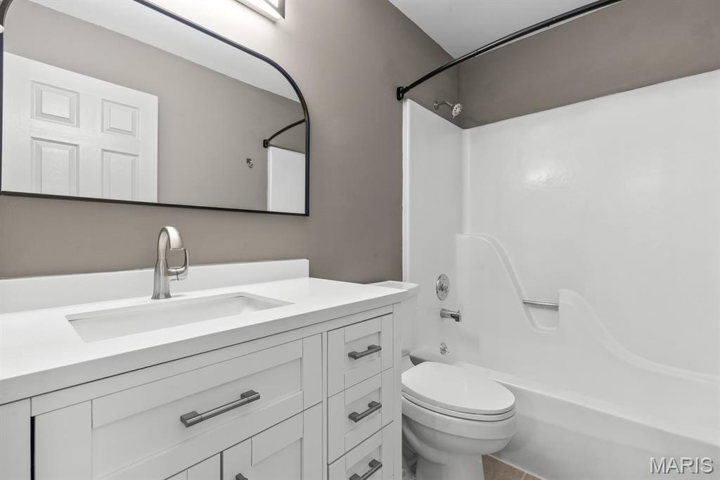 39 Park Charles Boulevard D Property Photo 28