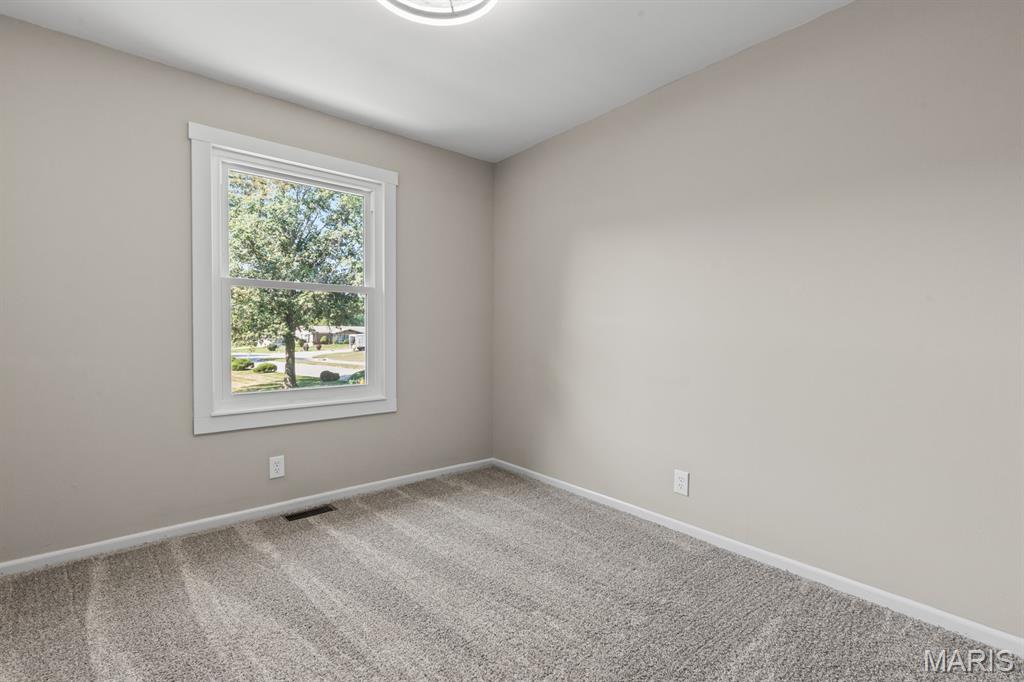 39 Park Charles Boulevard D Property Photo 32